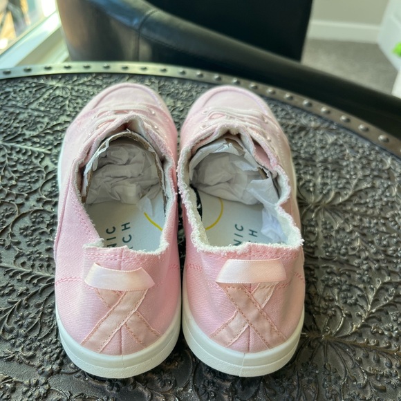 NEW VIONIC BEACH PISMO BLACK CANVAS SUPPORTIVE SNEAKERS CAMEO PINK 8 38.5 EU - Picture 7 of 8